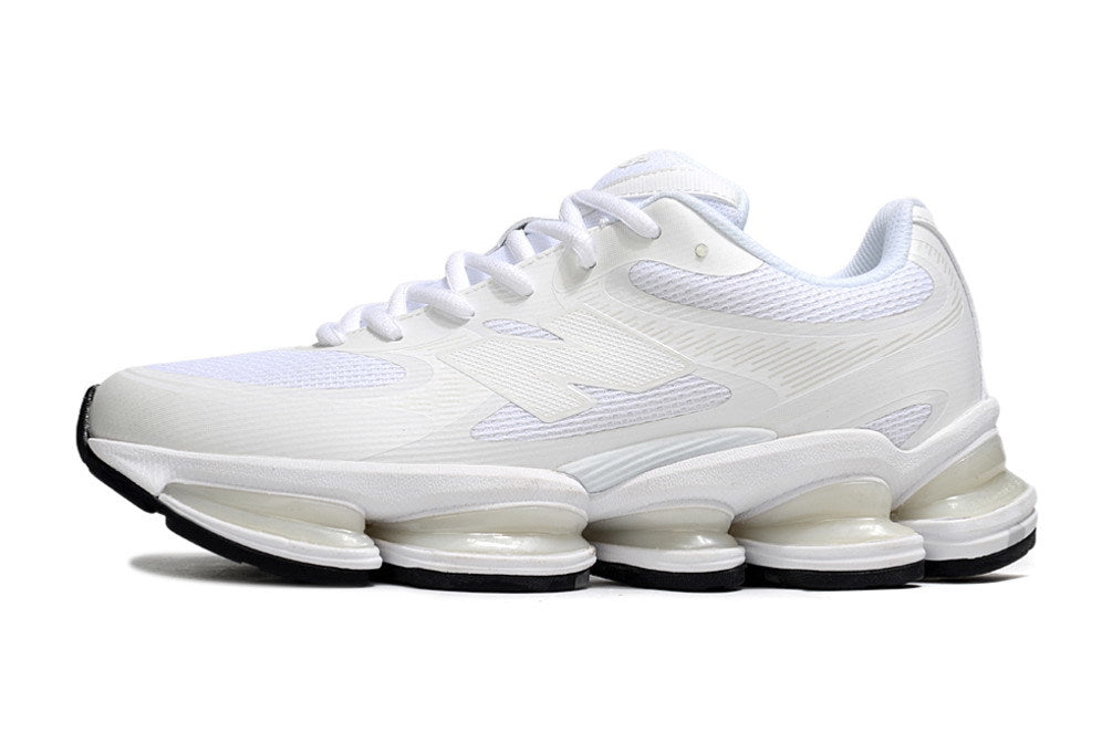 2002R Triple White