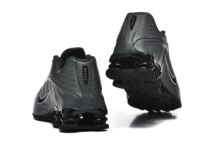 R4 Grey Black