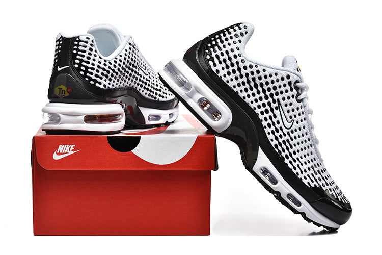 Mercurial White Black