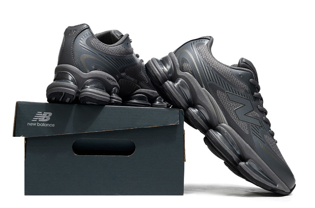 2002R Dark Grey