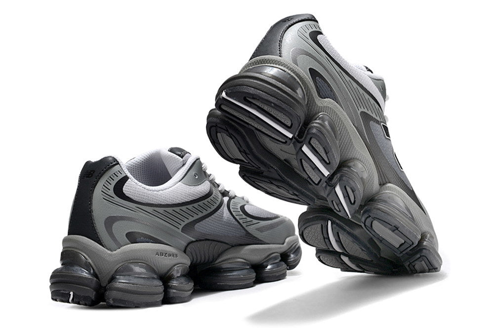 2002R Grey Black White