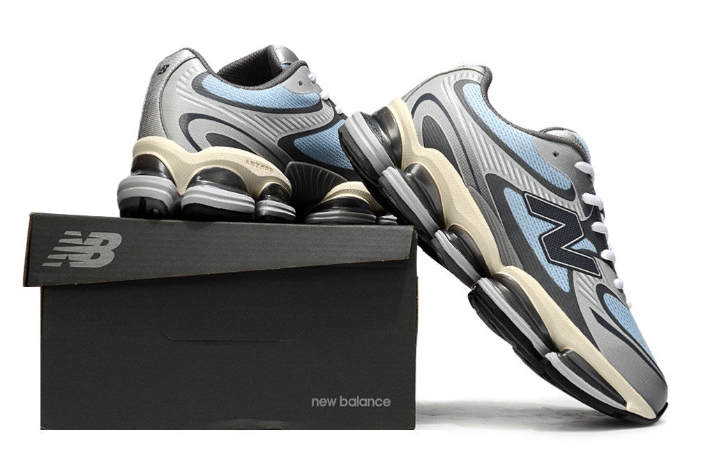 2002R Light Blue Grey Cream