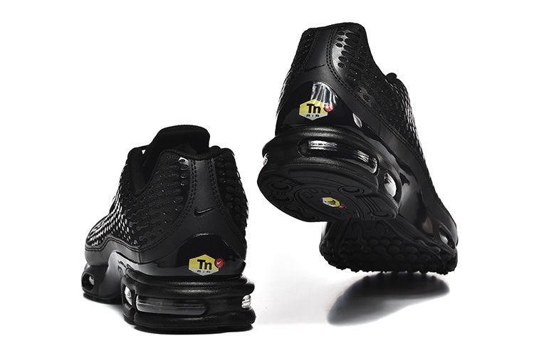 Mercurial Triple Black