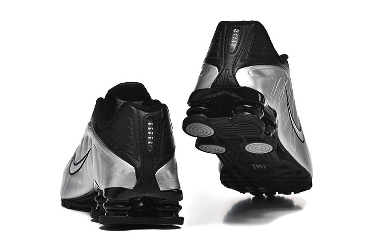 R4 Black Metallic Silver
